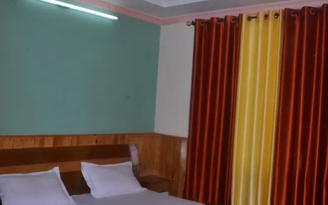 Hotel Hill Town