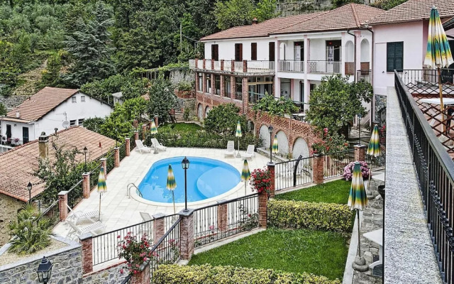 Apartment in Castellaro With Terrace