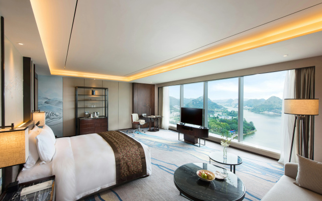 DoubleTree by Hilton Hotel Anshun