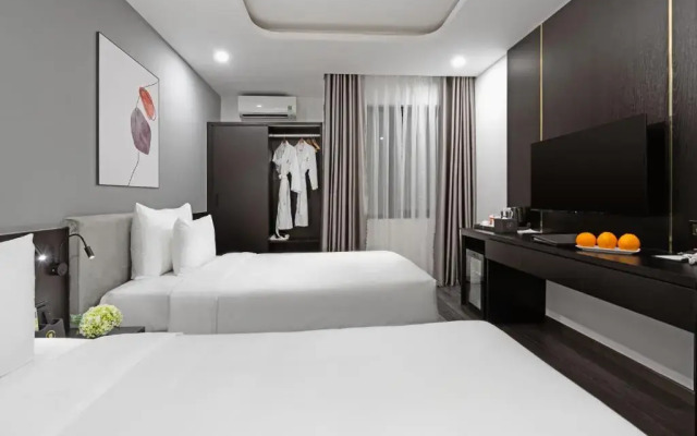 Mercy Emerald Hotel