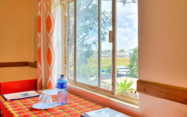 Red Buffalo House Hotel