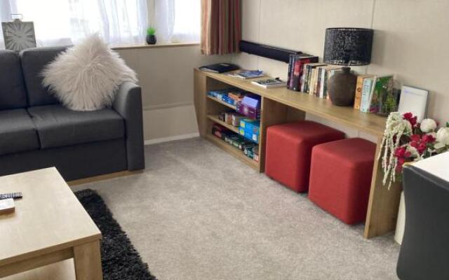 62 Solent Village