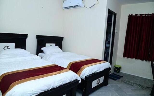 Fabhotel Lotus Park