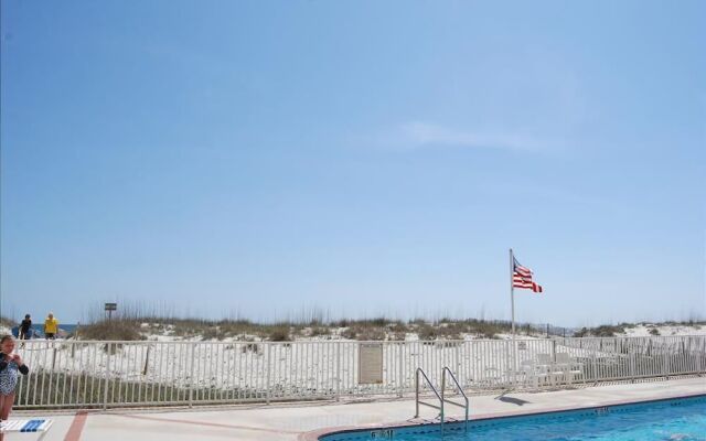 Buena Vista 104 by RedAwning