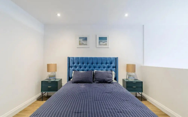 2BR 2 Storey Loft Free Parking Gym 6