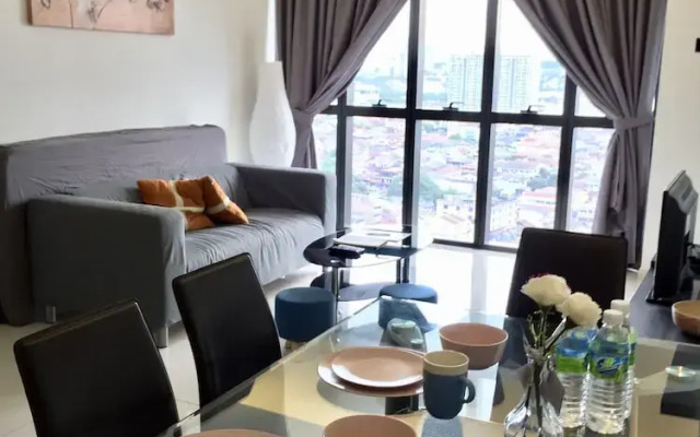 Charming Suite at Sunway and PJ