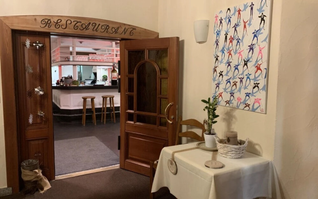 15-6 - One Bedroom