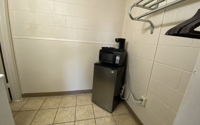 Regency Inn and Suites