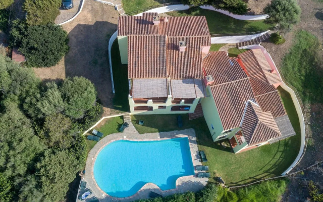 Charming Small Villa 4vin Bella Villetta Sleeps 4 With Pool