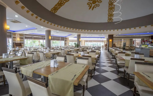 Cenger Beach Resort&Spa