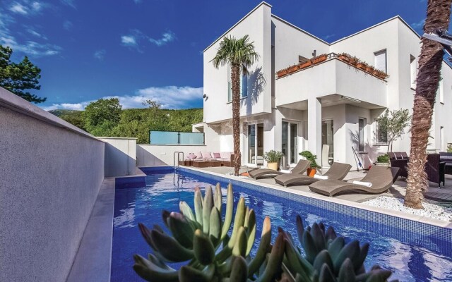 Awesome Home in Crikvenica With Wifi and 4 Bedrooms