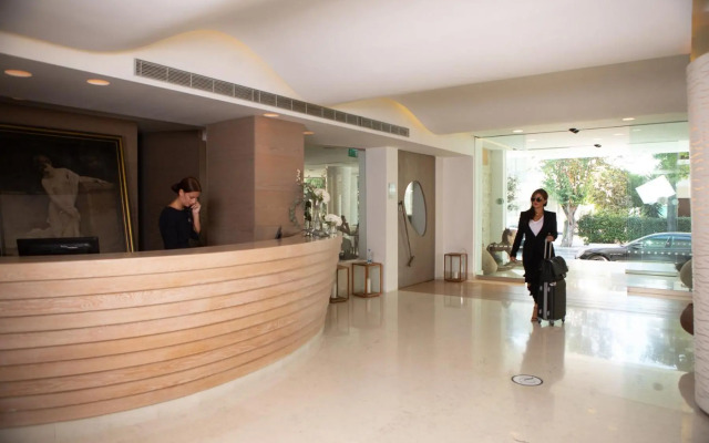 Alasia Hotel