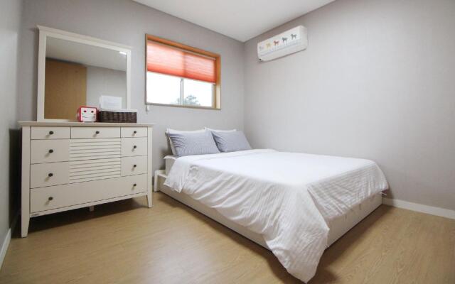 Jeju Herb Pension Oz