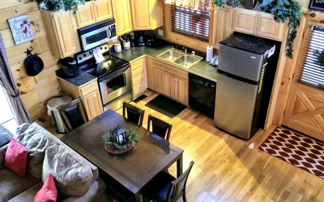 Amazing Grace - Two Bedroom Cabin