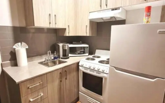 Cozy Sweet Studio #1, 10 minutes to D.T. Ottawa