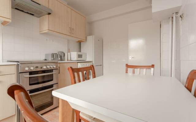 Spacious 3 Bedroom Flat In Covent Garden