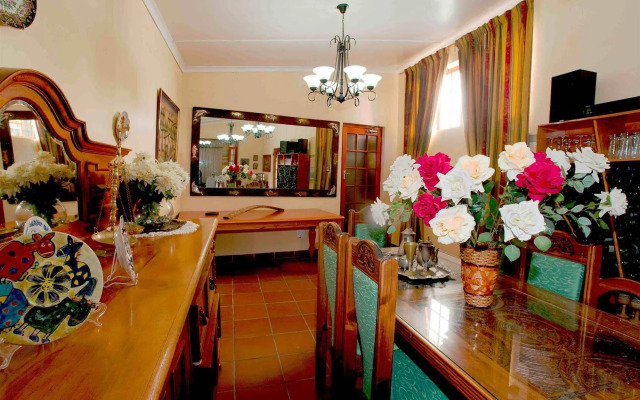 Athenian Villa