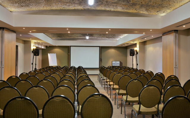 Protea Hotel by Marriott Cape Town Durbanville