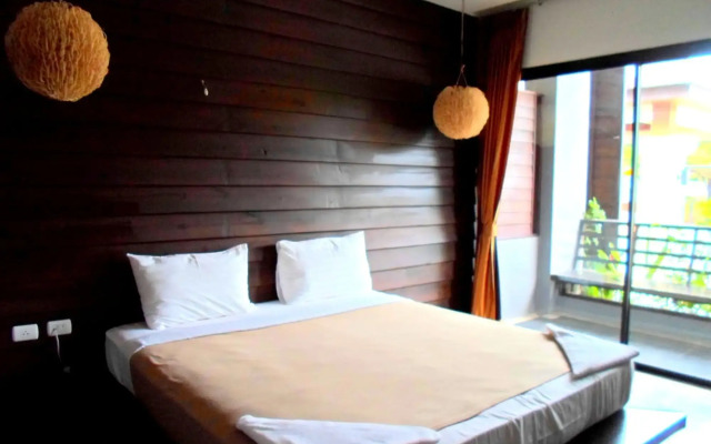 Naraya Riverside Resort