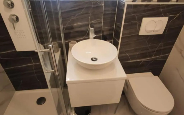 NEW! Top apartment, Split view from above