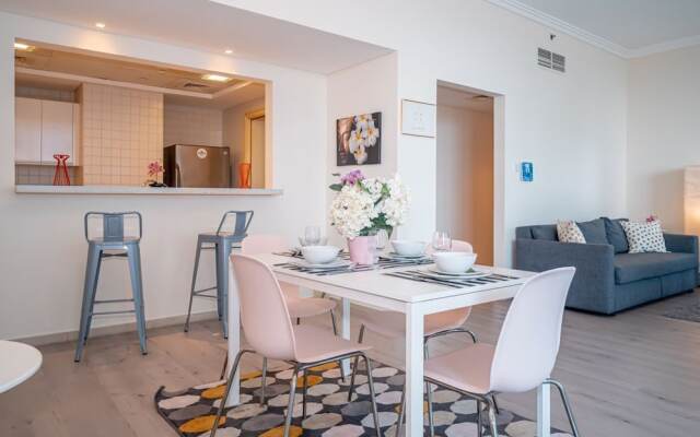 HiGuests Vacation Homes - Al Bateen