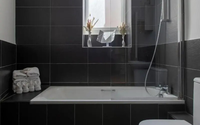 Round House Apartments