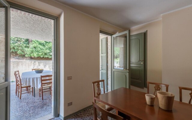 Beautiful Apartment in Pesaro With Wifi and 4 Bedrooms