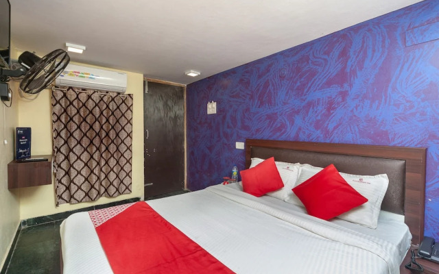 OYO 13006 Arumbakkam Inn