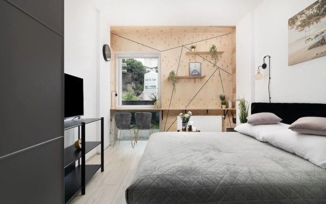 EASY RENT Apartments - Smart 005