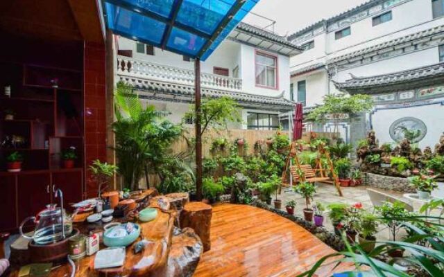 Tingfeng Courtyard Inn