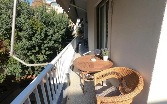 Park view apartment near Panormou