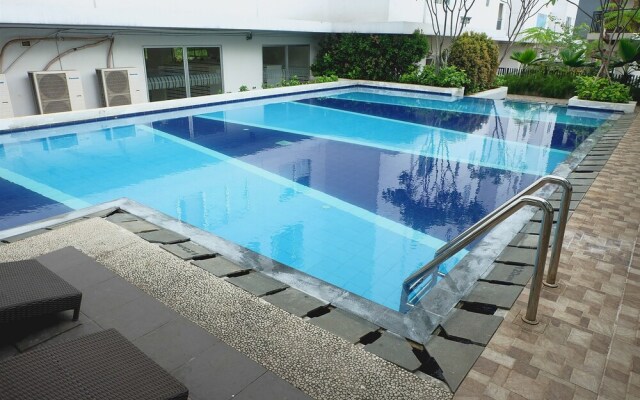 Fully Furnished and Cozy Design 2BR Bassura City Apartment