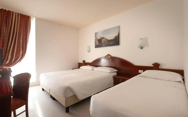 Noventa Hotel