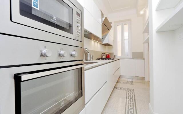 Modern Apartment Quirina 300 mt from Vatican