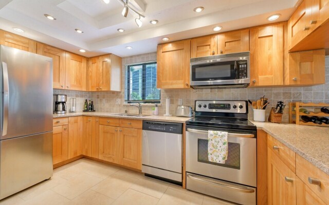 Sea Isles Condo
