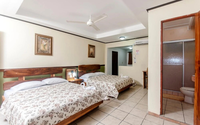 Cadillac Rock Hotel - Adults Only