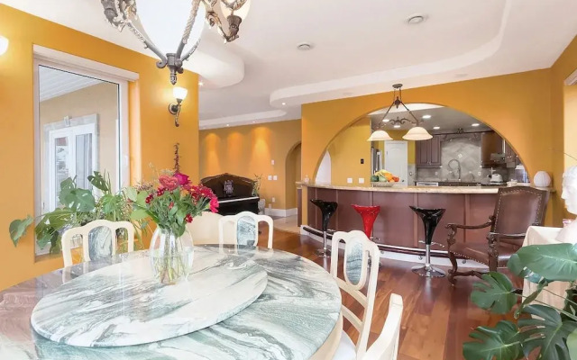 Beach Ave Castle Luxury Vacation Rental