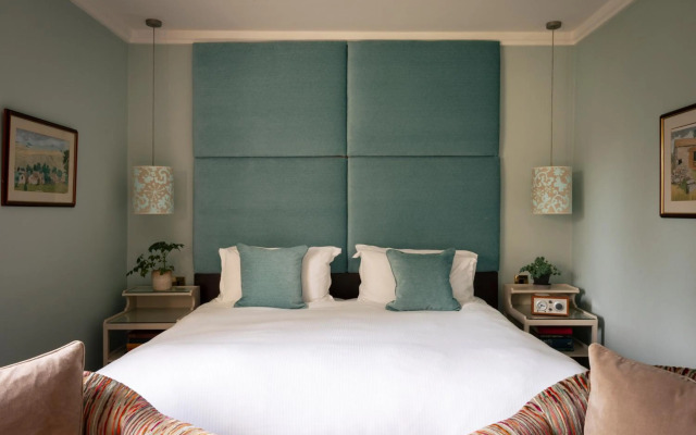 The Devonshire Arms Hotel