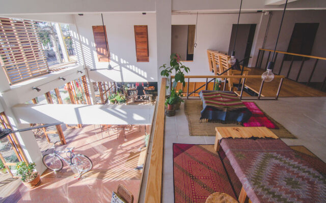 Happynest Inspiring Hostel