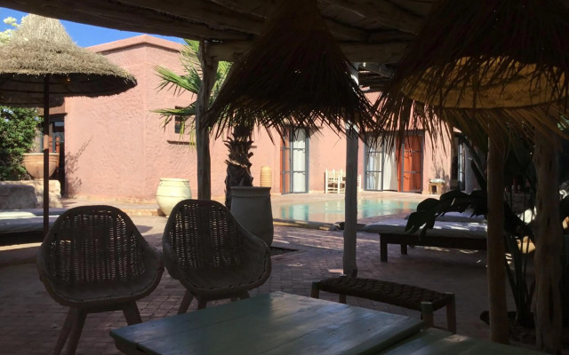 Villa d’architecte 103 commentaires 5* sur 2 sites