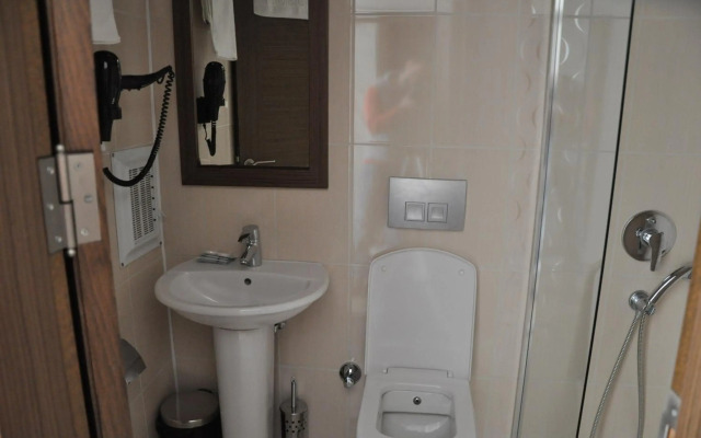 Hivas Hotel