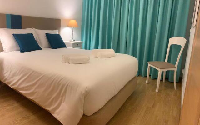 Carcavelos Cozy Lisboa/Cascais/Sintra 5PAX