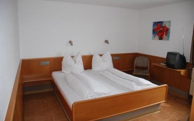 Hotel-Restaurant Zum Goldenen Hahnen