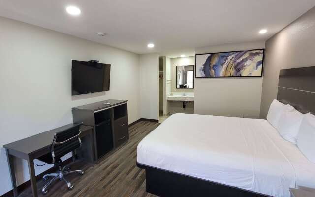 Travelodge by Wyndham Buena Park