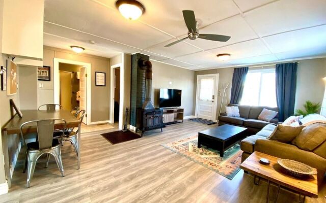 Adorable Bungalow Near Downtown Loveland!