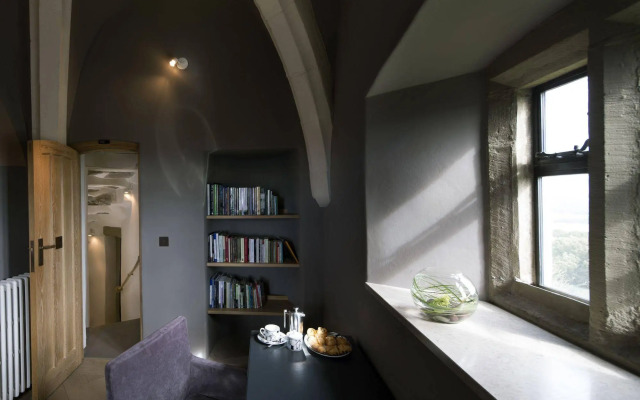 Roch Castle Hotel