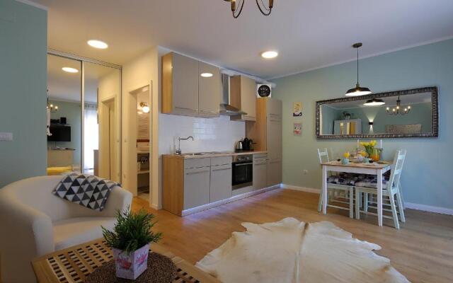 Studio Apartment Ada 2