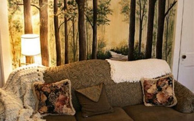 Old Victorian Farmhouse Bed and Breakfast