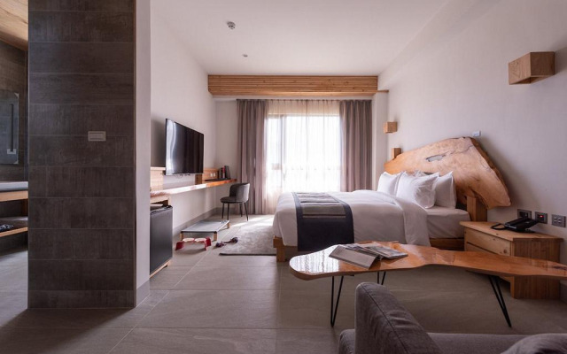 SkyeBay Club
