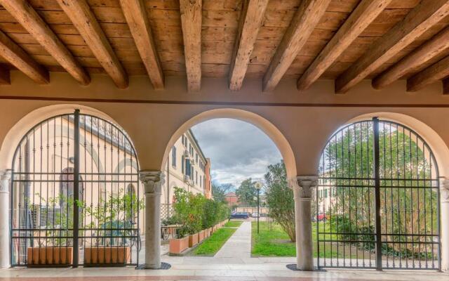 University Apartment con parcheggio e giardino